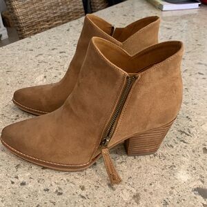 Barely worn Zodiac boots